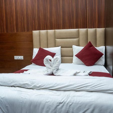 Hotel Sun Grand Agra  Eksteriør billede