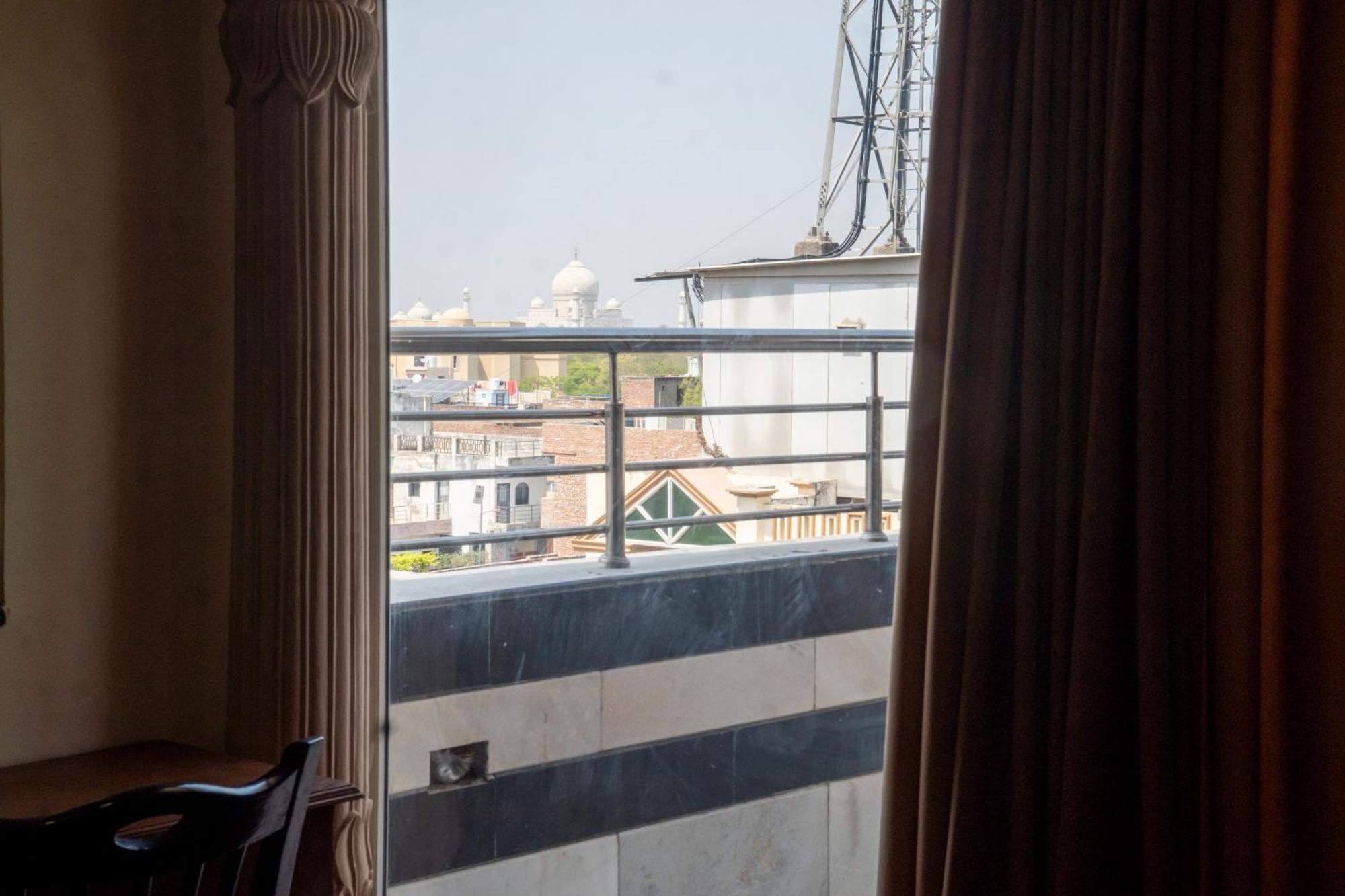 Hotel Sun Grand Agra  Eksteriør billede